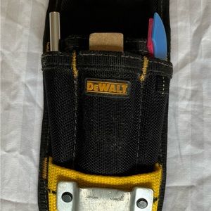 DEWALT KNIFE HOLDER